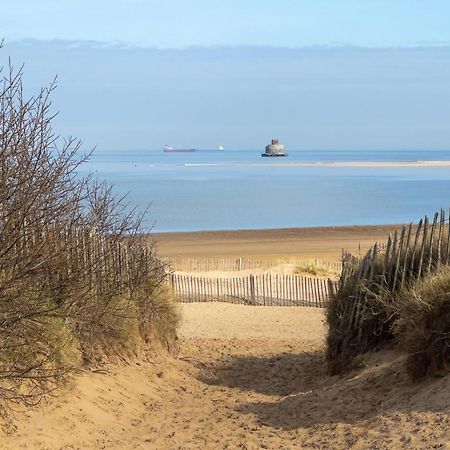 Den Of Joy Humberston Fitties Sleeps 6,Hot Tub,Log Burner Villa Cleethorpes Exteriör bild