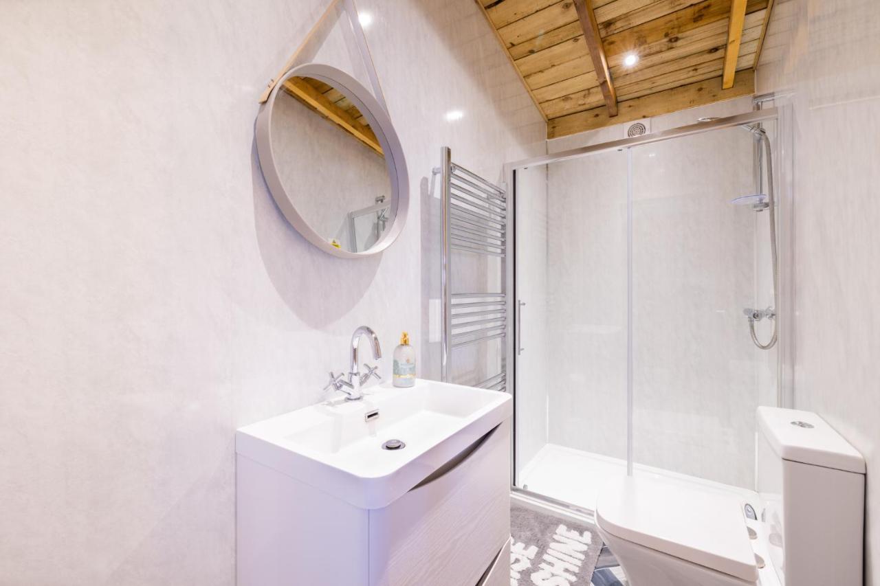 Den Of Joy Humberston Fitties Sleeps 6,Hot Tub,Log Burner Villa Cleethorpes Exteriör bild